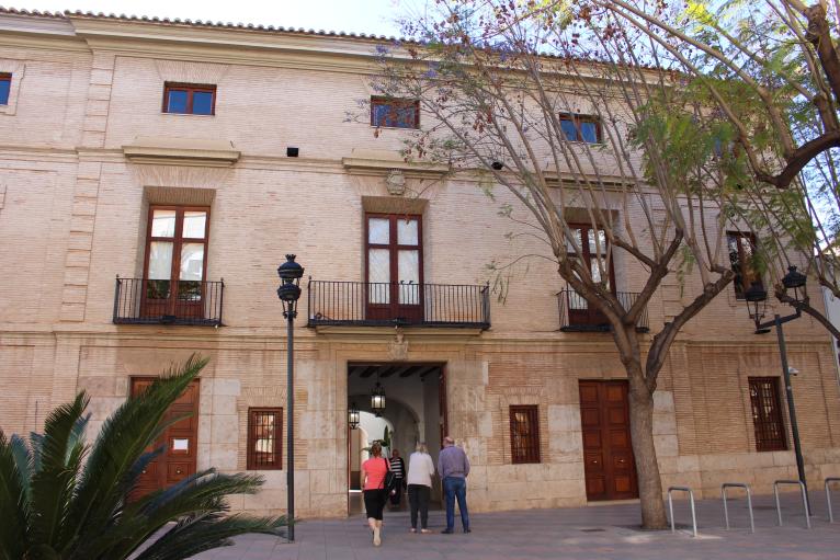 Lee más sobre el artículo Seguridad, huerta, vivienda y comercio local: prioridades clave para los vecinos de Catarroja